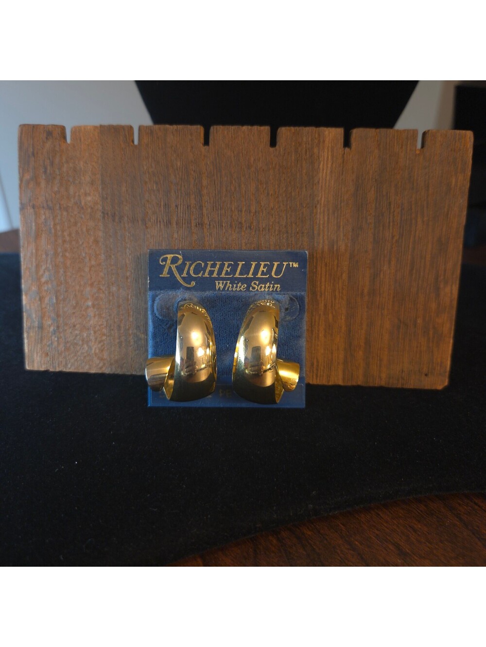 Richelieu White Satin Gold-tone Earrings